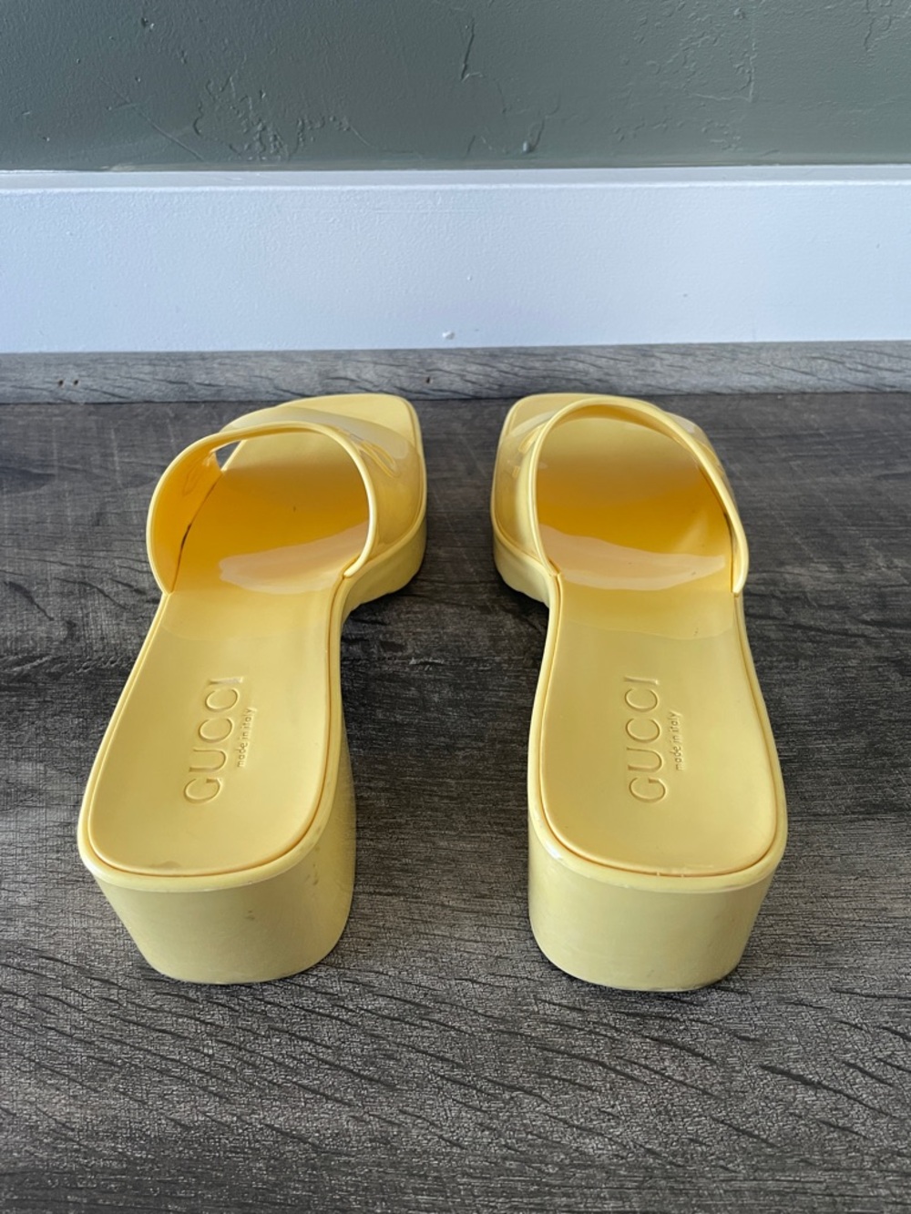 Gucci Yellow Heeled Slide Mules 🐣 - Picture 6 of 16